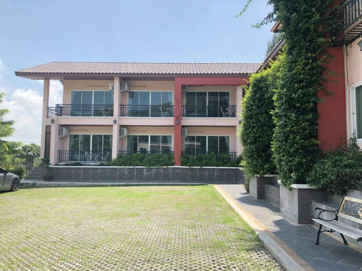 Rose Villa Hote Pakchong Exterior photo