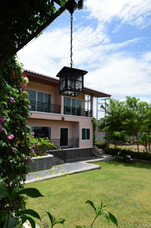 Rose Villa Hote Pakchong Exterior photo